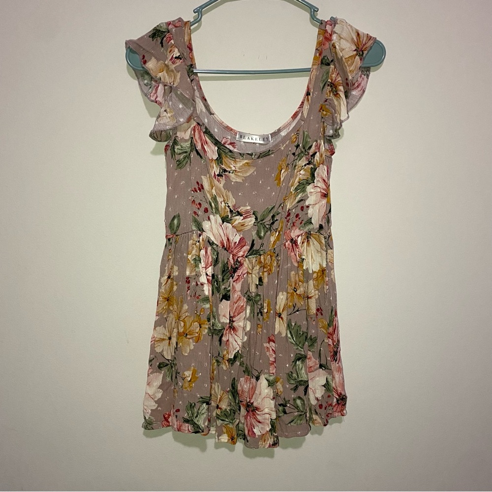 518 Blakely Floral and Flowy boho Ruffle Sleeve Women's Top